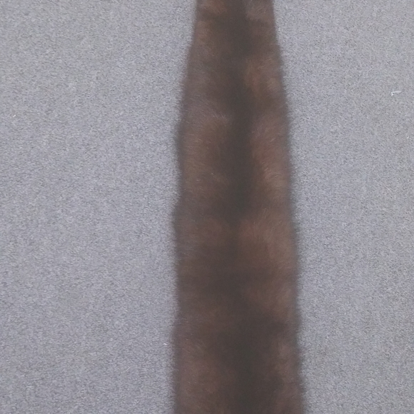 NIB Mink Fur Hat & 2 Fur Scarves - Picture 3 of 16